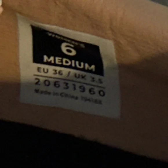 Women’s KURU Roam Classic court leather sneakers- Size 6 - Picture 7 of 7